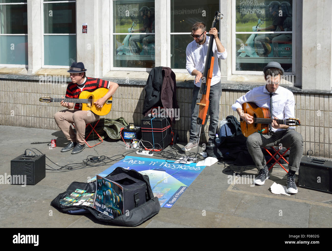 Straße Straßenmusiker Auftritt in James Street, Covent Garden, Westend, City of Westminster, London, England, Vereinigtes Königreich Stockfoto