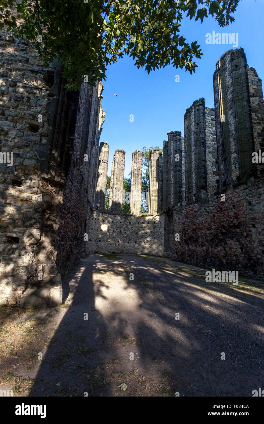 Panensky Tynec, historische unvollendete Kirche, verlassene Kirche Tschechien Stockfoto