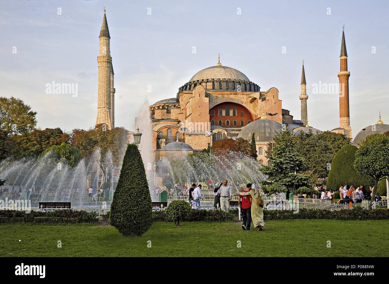 Ansicht der Besucher Hagia Sophia Moschee, Istanbul, Türkei Stockfoto