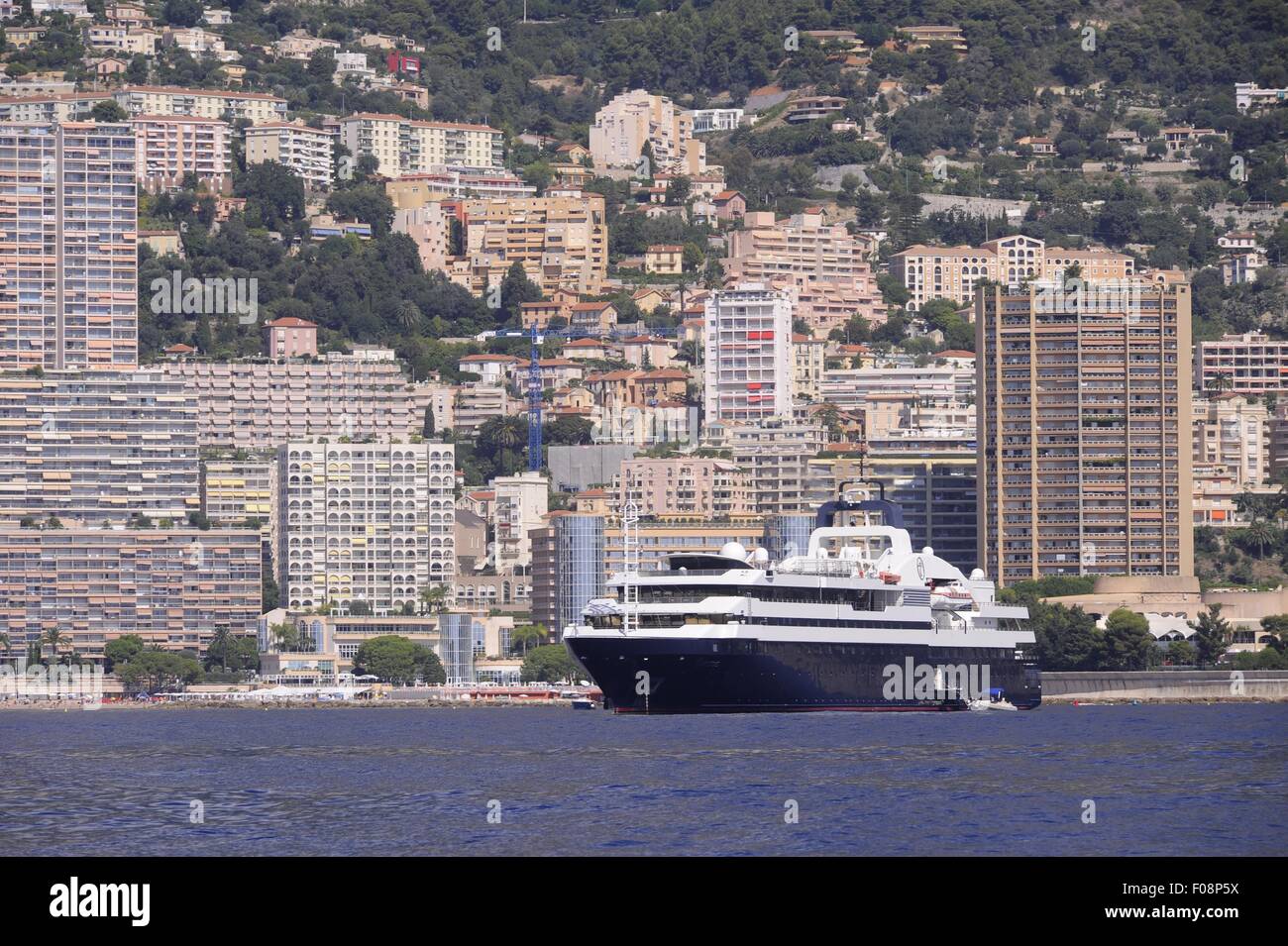 Fürstentum von Monaco, die Stadt Monte Carlo aus dem Meer gesehen Stockfoto