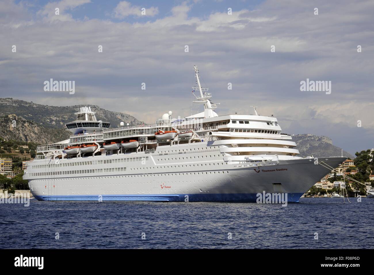 Frankreich, Côte d ' Azur Kreuzfahrt Schiff in der Bucht von Villefranche-Sur-Mer Stockfoto