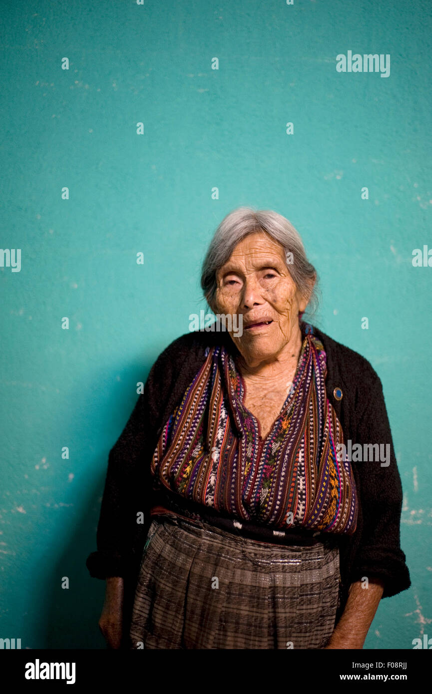 Maya indigene Frau in San Jorge La Laguna, Solola, Guatemala. Stockfoto