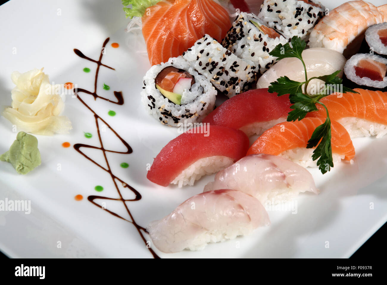 Sushi und Sashimi hautnah Stockfoto