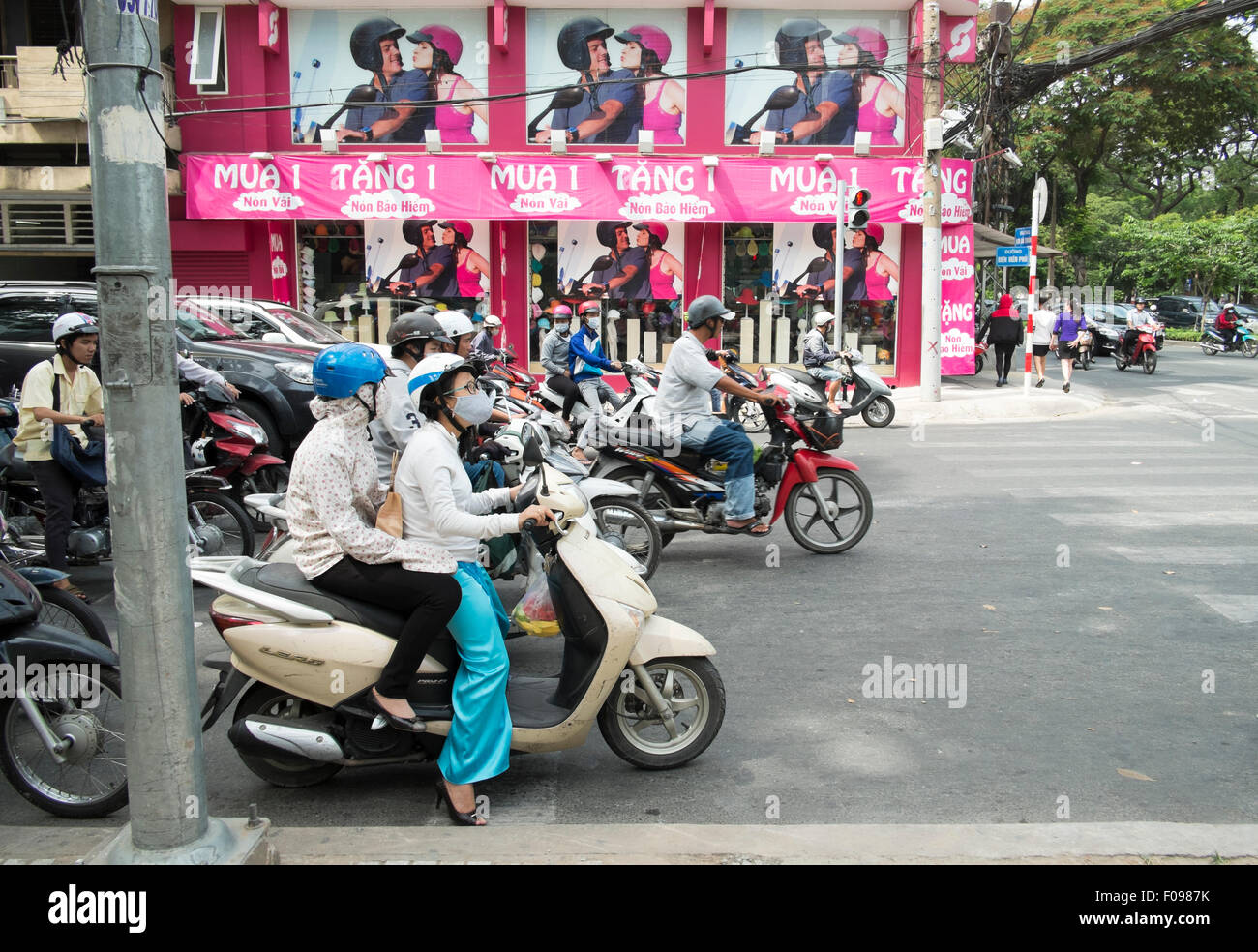 Mopeds auf den Straßen von Ho Chi Minh Stadt, Vietnam Stockfoto