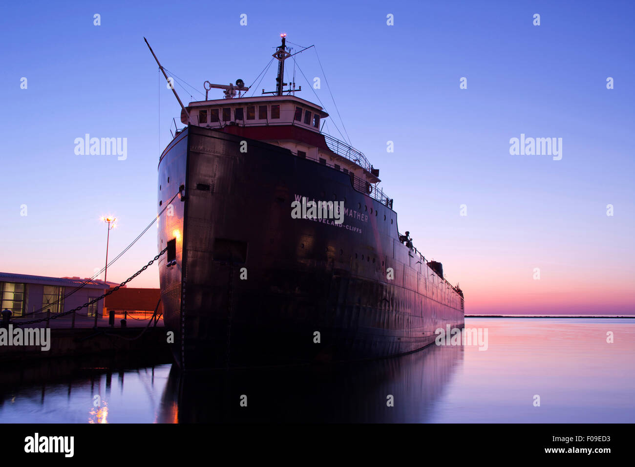 DAMPFSCHIFF WILLIAM G. MATHER FRACHTER SEEMUSEUM WATERFRONT KAI DOWNTOWN CLEVELAND OHIO USA Stockfoto