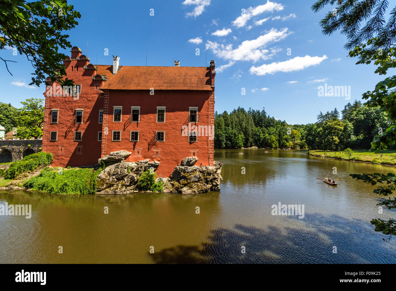 Das Rote Schloss / Schloss Cervena Lhota in der Tschechischen Republik Stockfoto