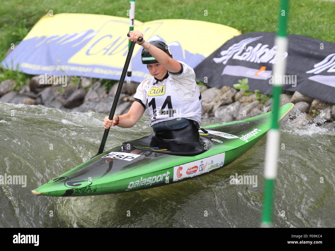 08.08.2015 la Seu d'Urgel, Lleida, Spanien. ICF Canoe Slalom Womens World Cup 4. Annebel Van der Knijff (ESP) in Aktion beim Kanu einzelne (C1) Damen Finale am Canal Olimpic Stockfoto