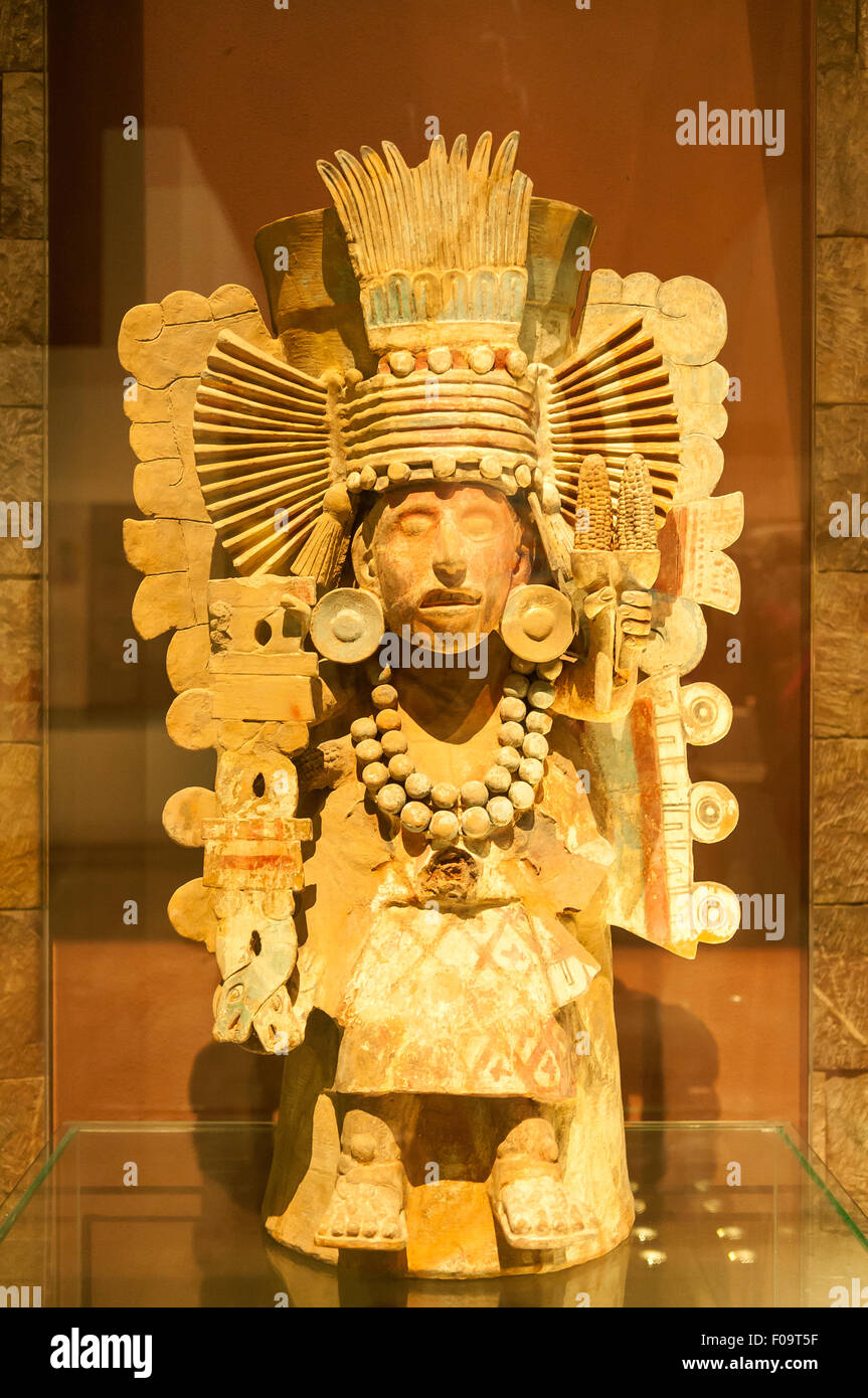 Aztekische Statue im Nationalmuseum für Anthropologie, Mexiko-Stadt, Mexiko Stockfoto
