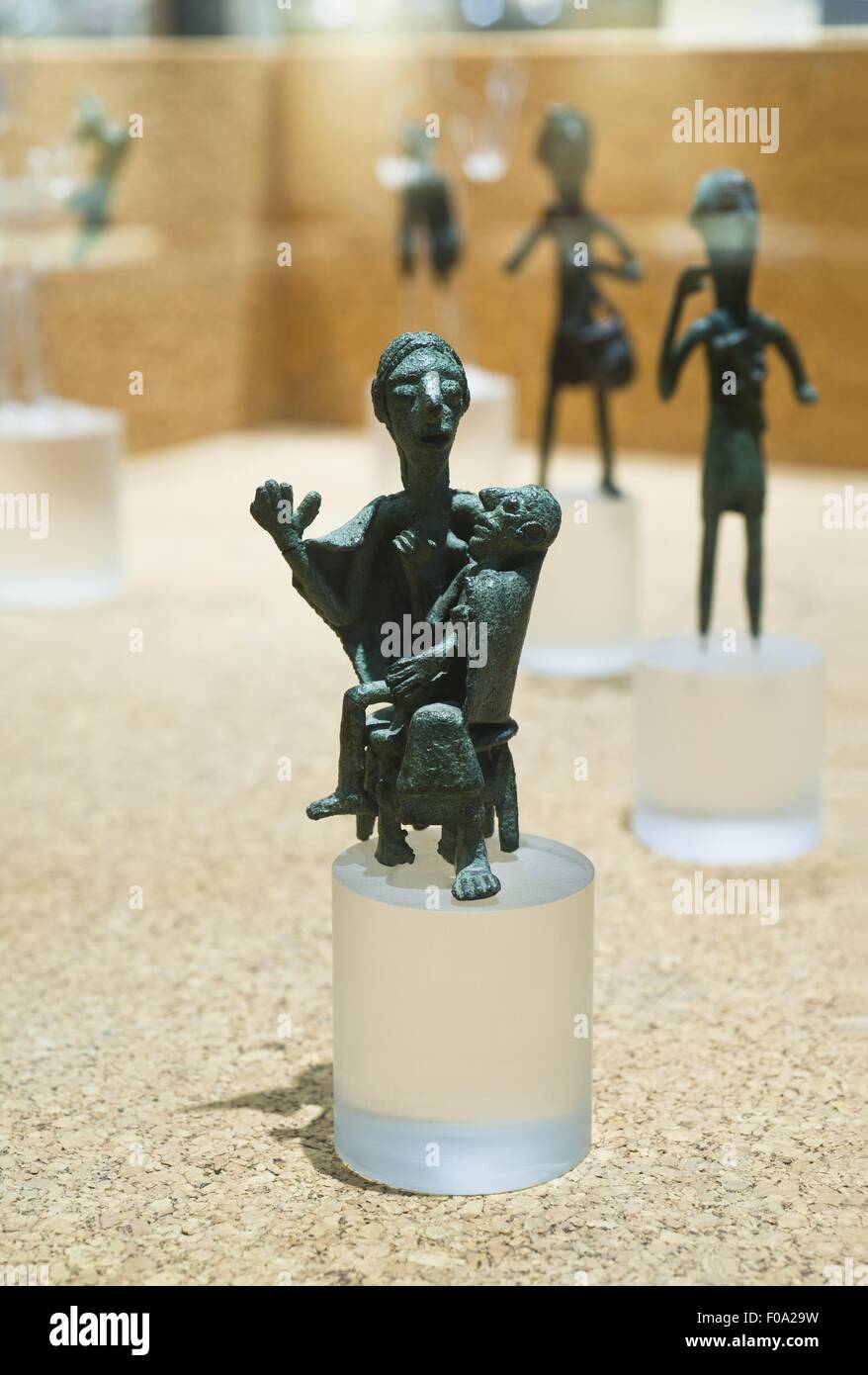 Bronze-Figur im Archäologischen Nationalmuseum in Neapel, Sardinien, Italien Stockfoto