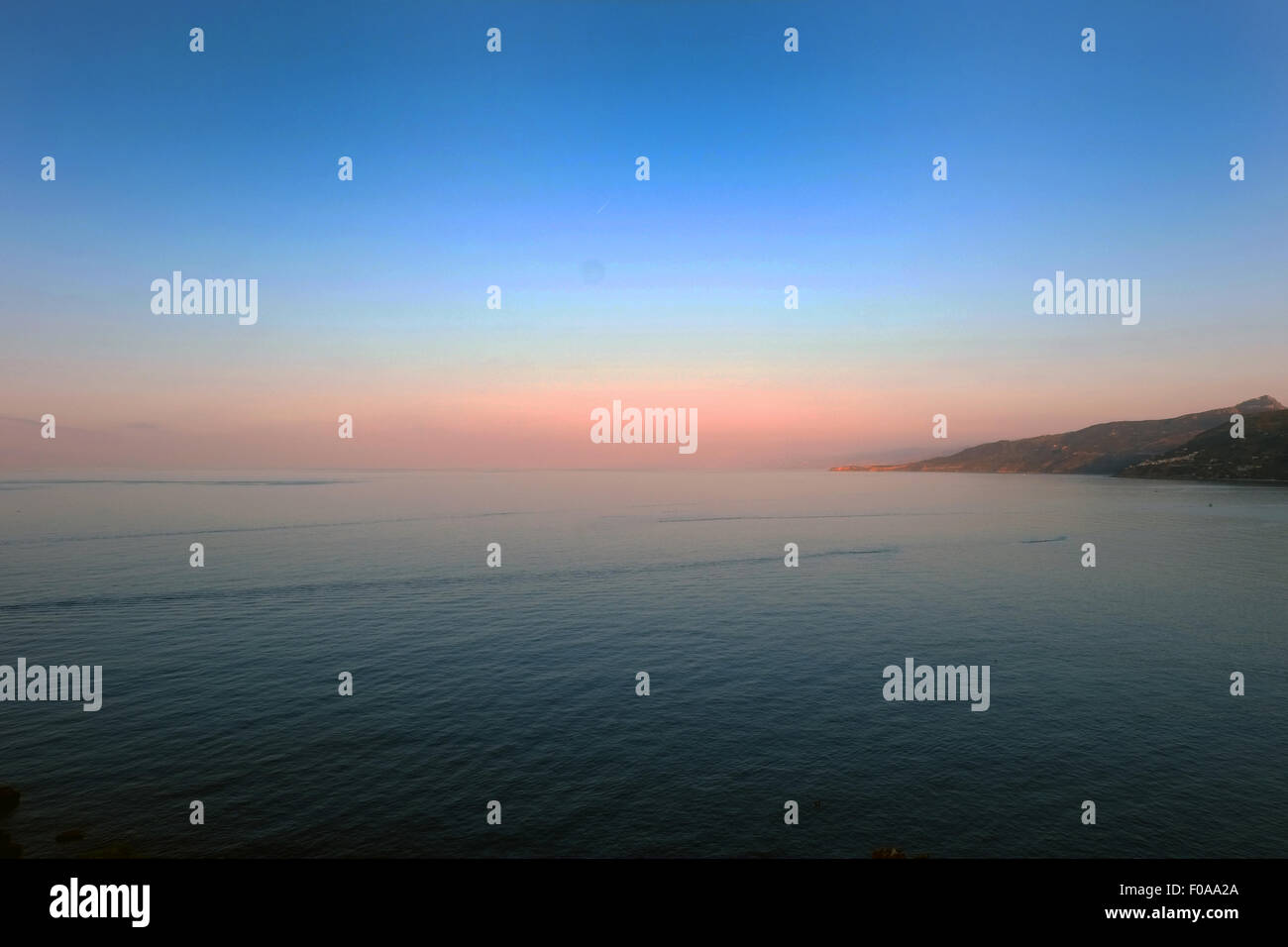 Sonnenuntergang, Tyrrhenischen Meer, Küste von CEFALÙ, Sizilien, Italien Stockfoto