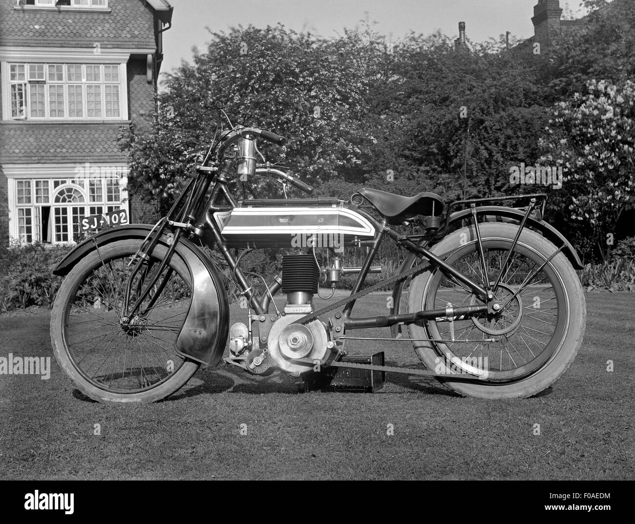 AJAXNETPHOTO - 1908-1914 (CA.) - EDWARDIAN MOTORRAD - CHATER KORRESPONDENZMANAGEMENT FOTO: AJAX VINTAGE BILD BIBLIOTHEK REF: JB 80201 45 Stockfoto