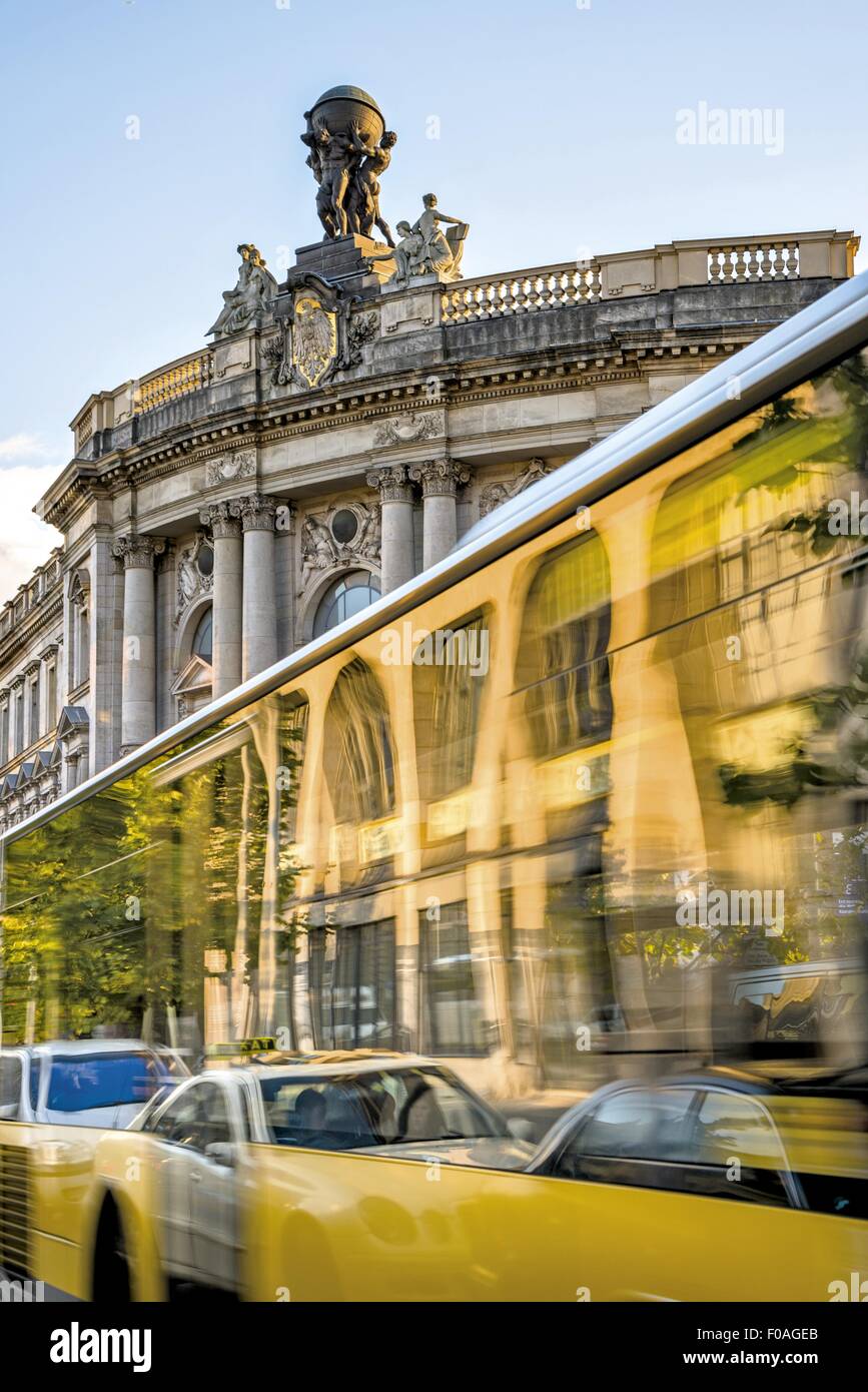 Museum Leipzig und den Verkehr auf Straße, Mitte, Berlin, Deutschland Stockfoto