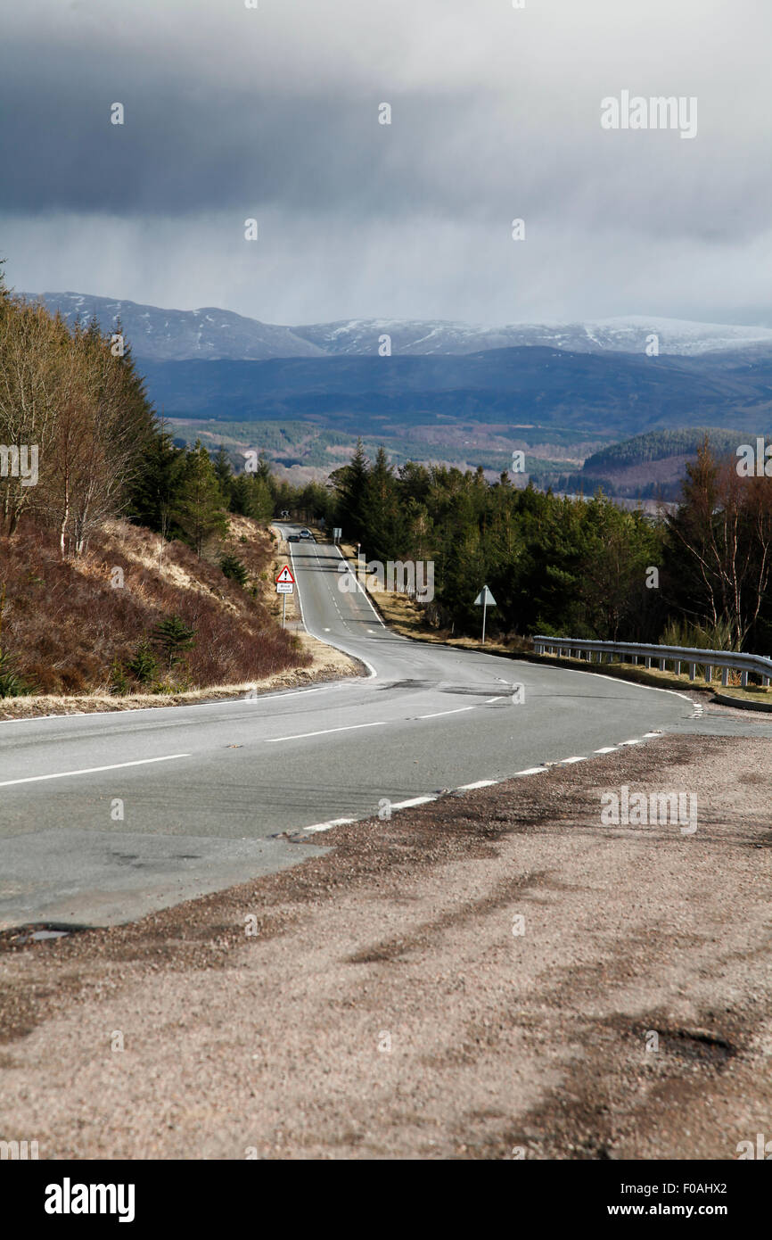 Landstraße in Schottisches Hochland Stockfoto