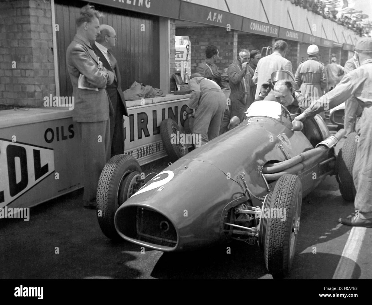 Mike Hawthorne in seinem Ferrari-1953 Stockfoto