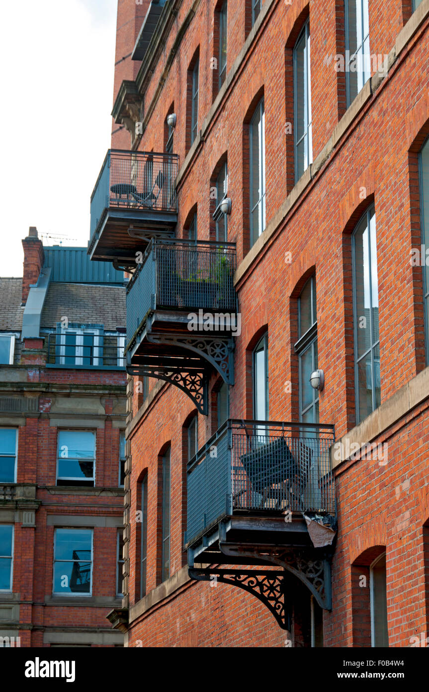 Balkone auf ein Mehrfamilienhaus, Richmond Street, Manchester, England, UK Stockfoto