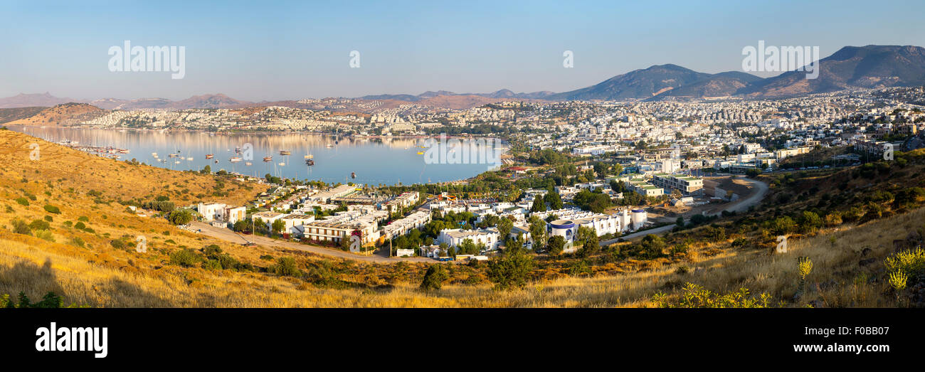 Panoramablick von Gumbet Bay in Bodrum an der türkischen Riviera Stockfoto