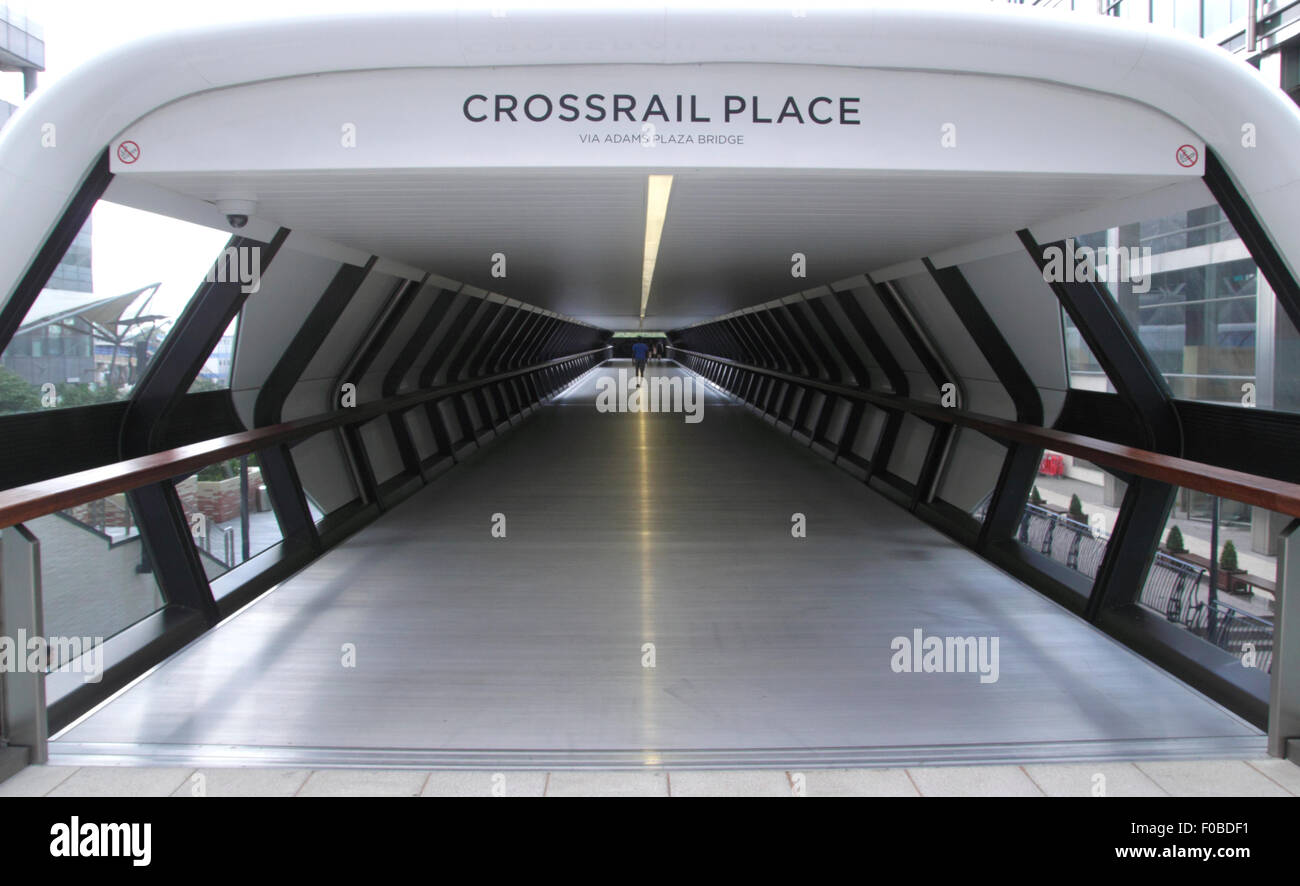 Adams Plaza Brücke nach Crossrail Ort Canary Wharf London 2015 Stockfoto