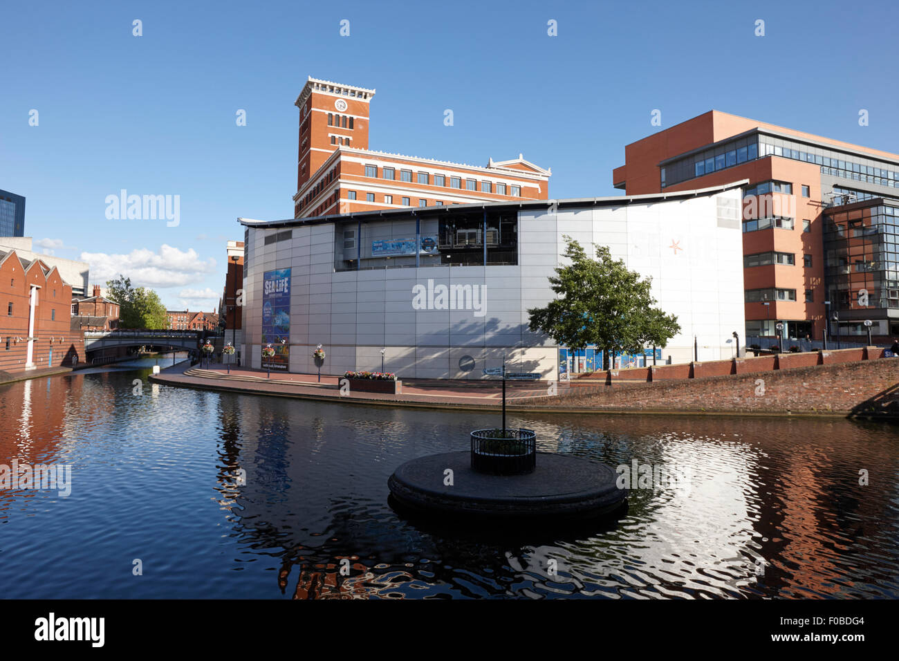 tiefen Einschnitt alte drehen Kreuzung der Birmingham Kanal-Navigationen Hauptlinie und Newhall Niederlassung Birmingham UK Stockfoto