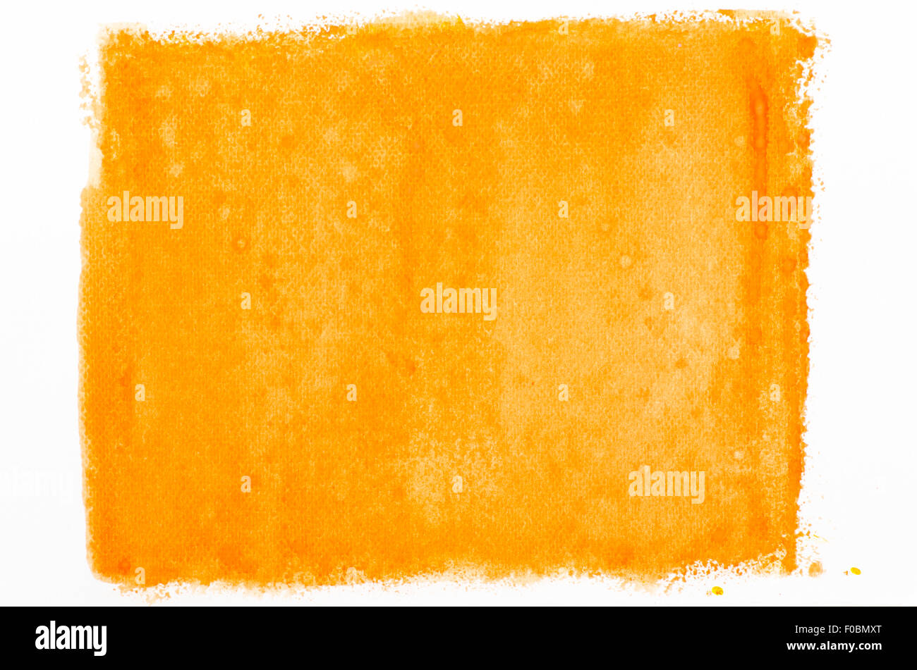 Orange Aquarell gemalt Hintergrundtextur auf weißem Papier Stockfoto