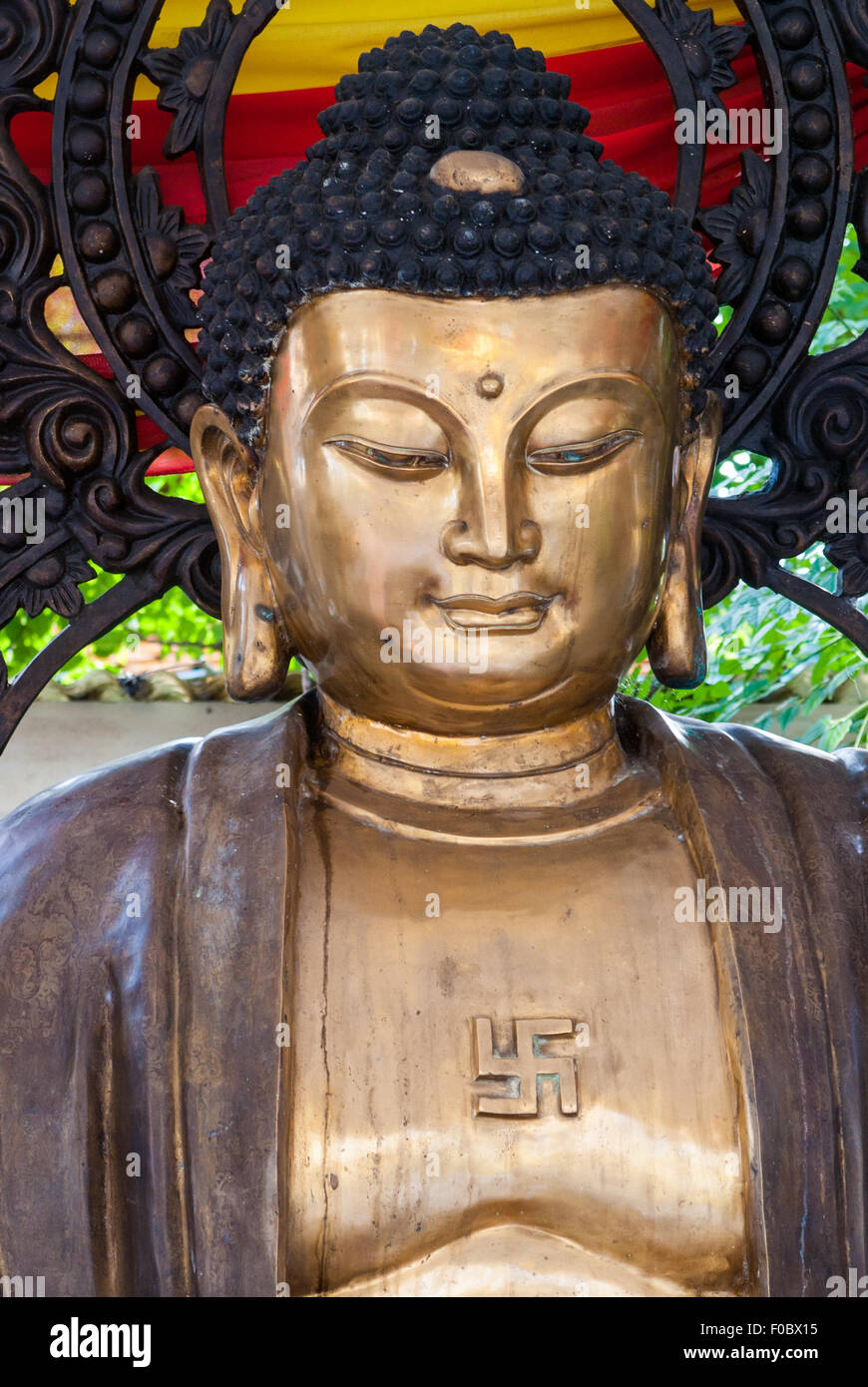 Golden Buddha auf buddhistischen Tempel, Thailand Stockfoto