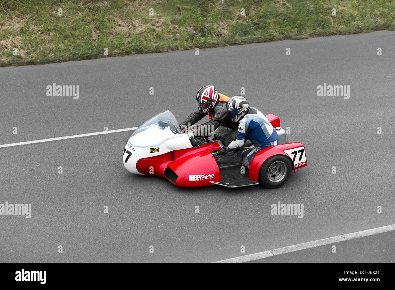 Steve Brooks auf Nr. 77 seitenwagen an der Südlichen 100 Rennen 2015 Stockfoto