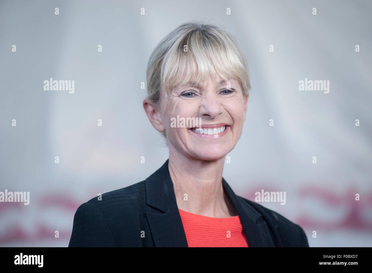 Englischer Schriftsteller, Sachbücher und Kurzgeschichten Schriftsteller, Kate Mosse, die an das Edinburgh International Book Festival. Stockfoto