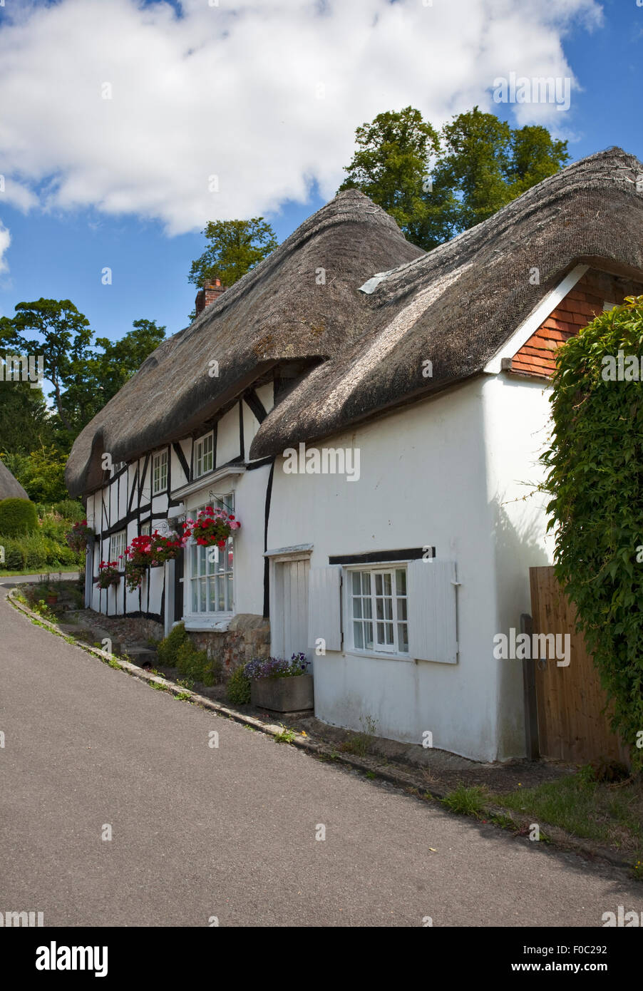 Strohgedeckten Hütten, Wherwell, Hampshire, England Stockfoto