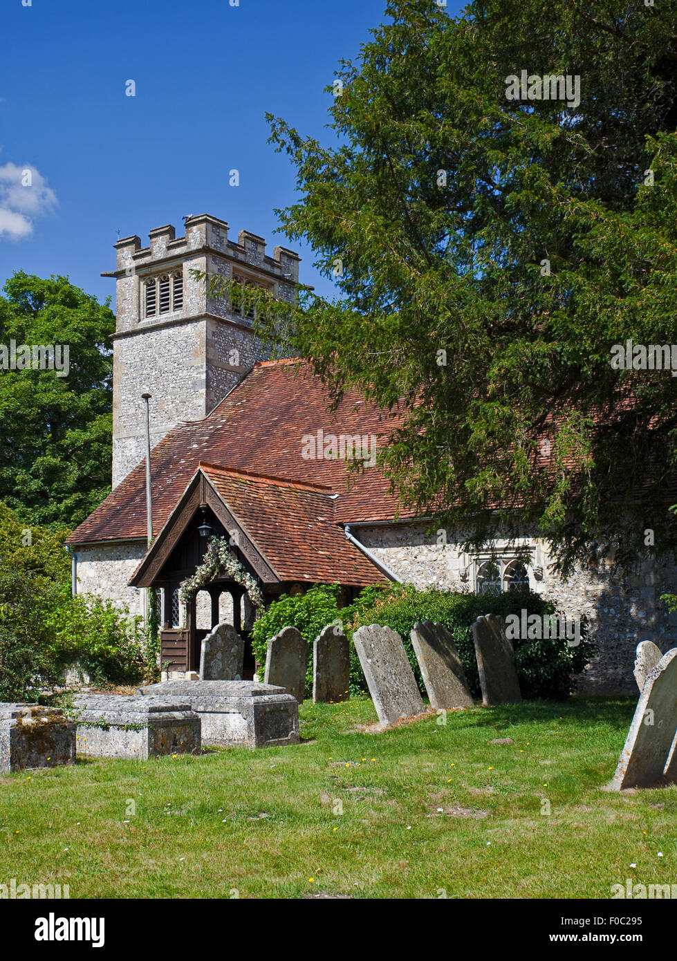 Str. Marys Kirche, Crawley, Hampshire, England Stockfoto