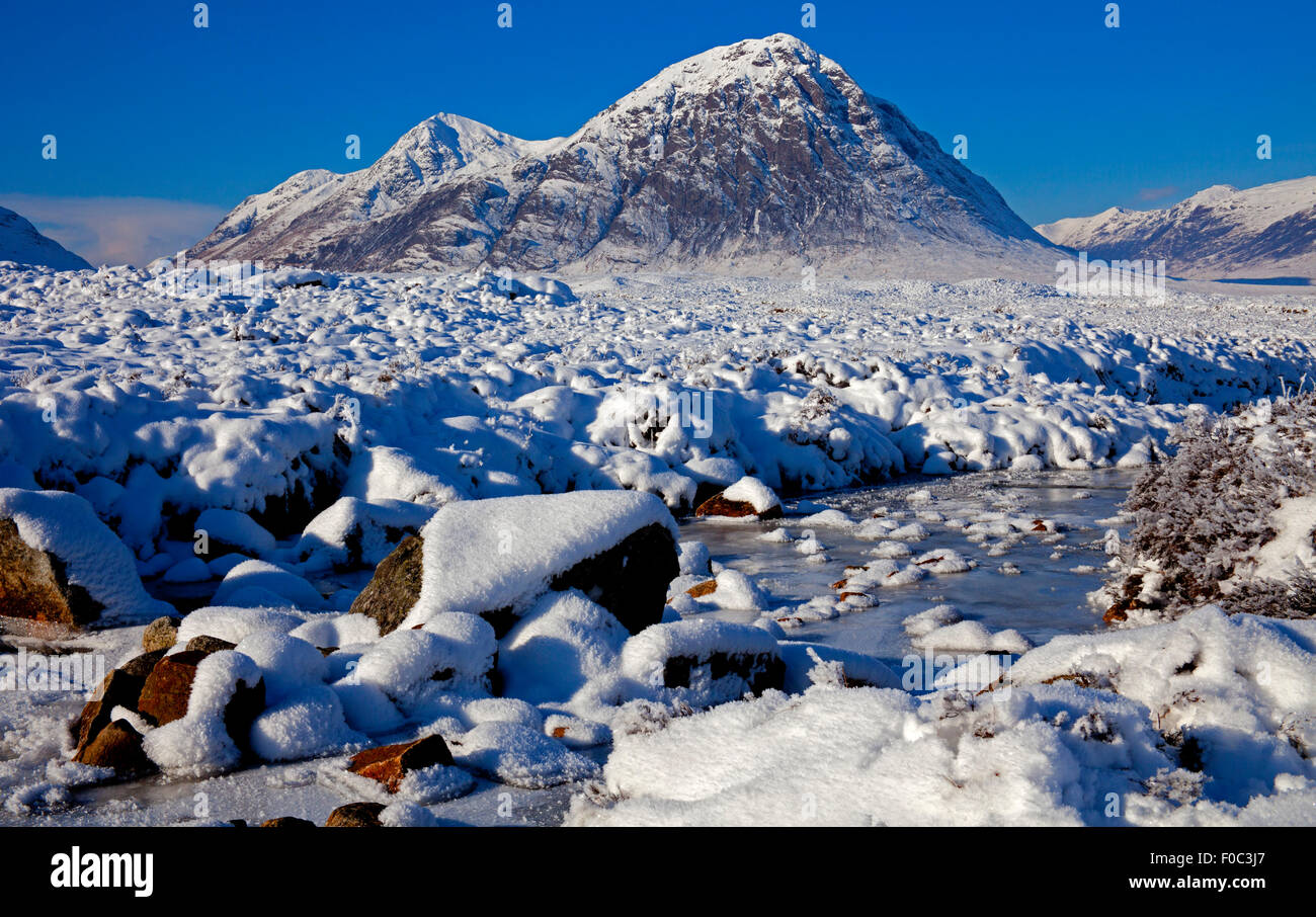 Schneebedeckte Buachaille Etive Mor Lochaber Scotland UK Stockfoto