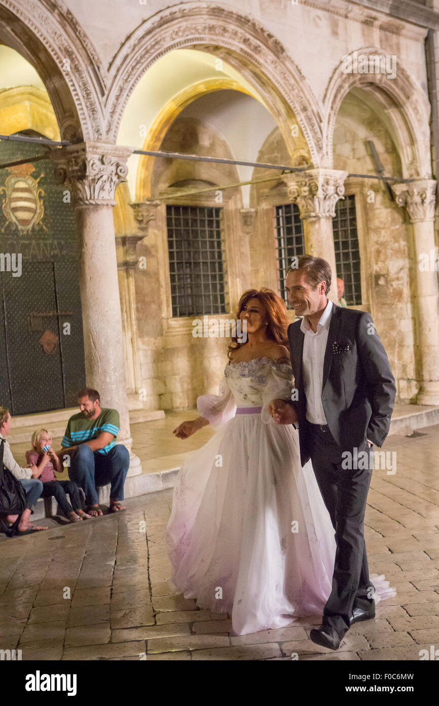 Libanesische Sängerin Naywa Karam schießen ein Musikvideo mit einem Hochzeitsthema Dubrovnik mit: Naywa Karam wo: Dubrovnik, Kroatien bei: 10. Juni 2015 Stockfoto