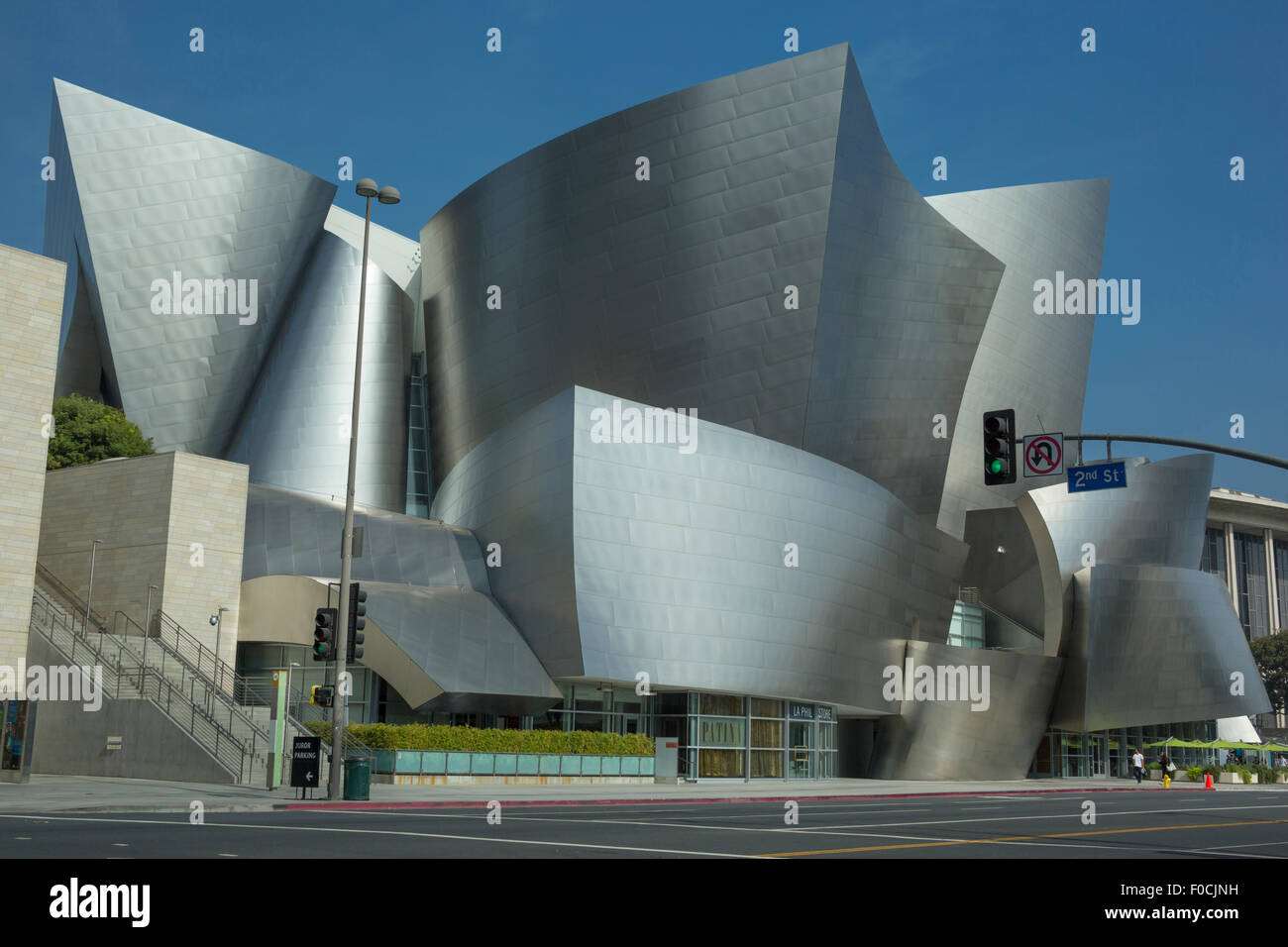 WALT DISNEY CONCERT HALL (© FRANK GEHRY 2003) DIE INNENSTADT VON LOS ANGELES KALIFORNIEN USA Stockfoto