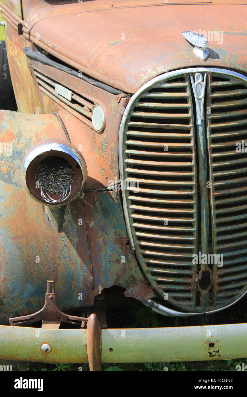 Die Front eines Oldtimer LKW in Morden, Manitoba, Kanada Stockfoto