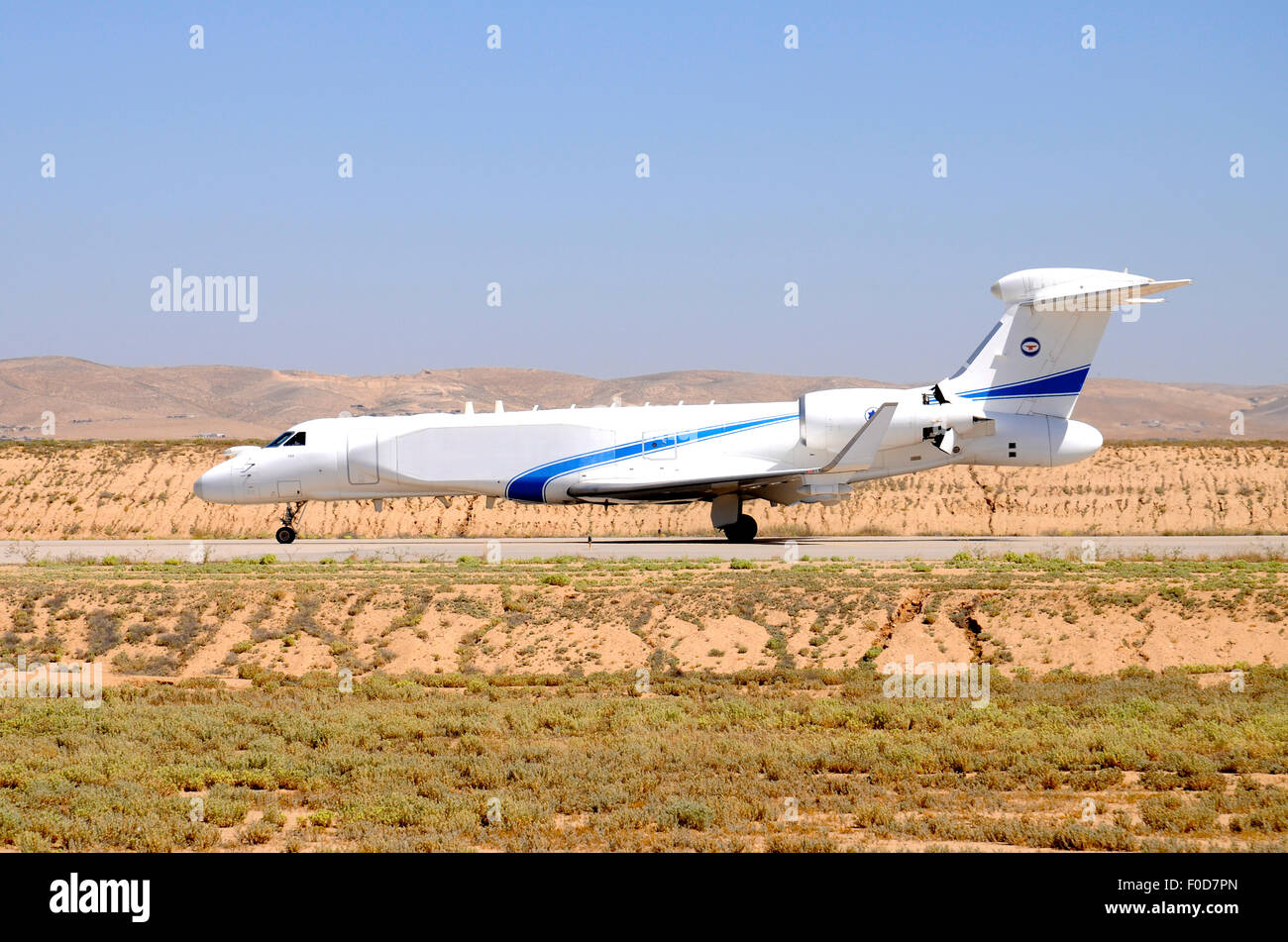 Eine israelische Luftwaffe Gulfstream G550 CAEW Rollen auf Nevatim Airbase, Israel. Stockfoto