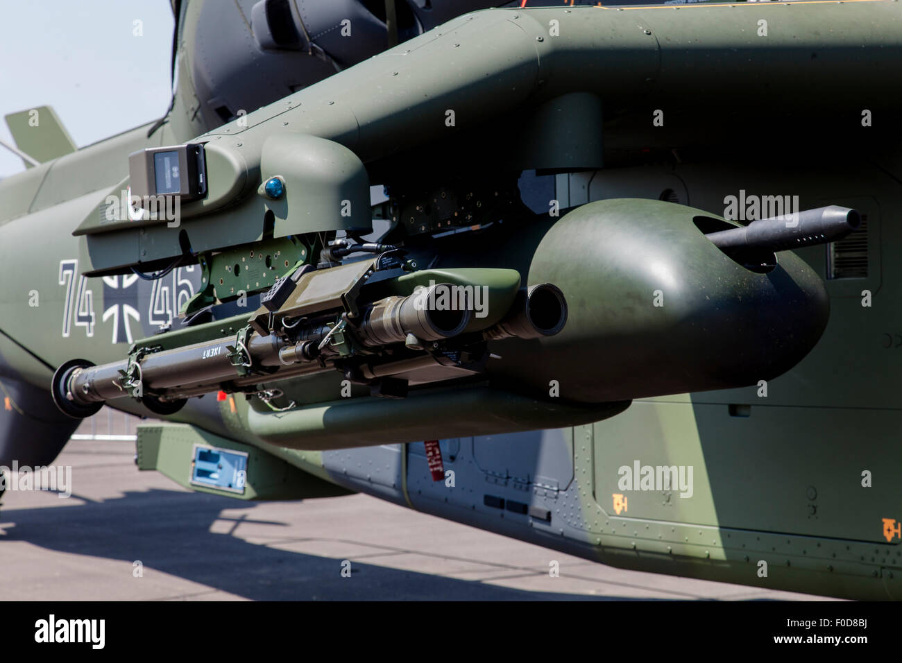 Ziel-92 Stinger Waffe und Gunpod auf einer deutschen Armee Eurocopter Tiger, Fritzlar Air Base, Deutschland. Stockfoto