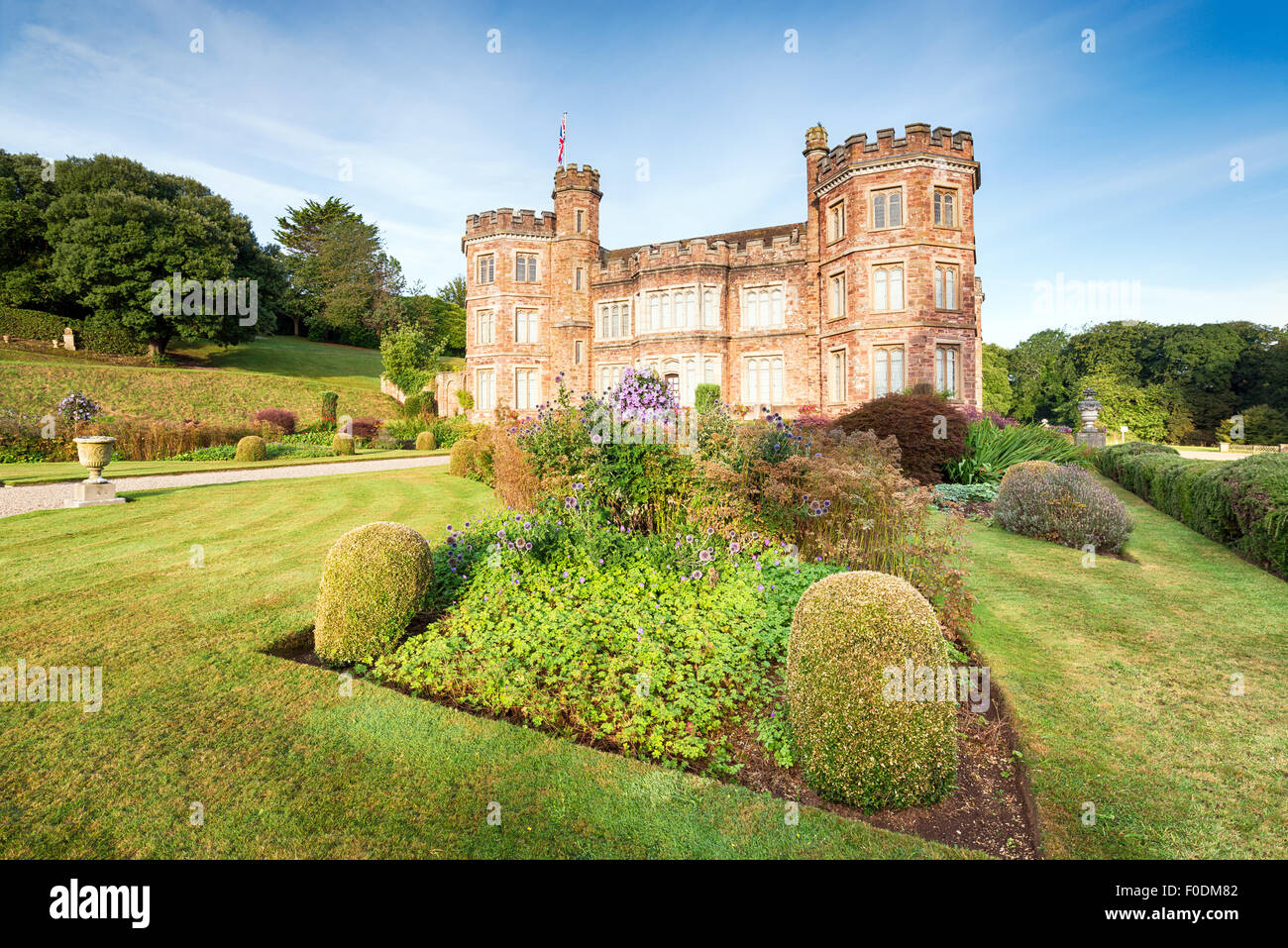 Eine englische Herrenhaus mit Gartenanlage am Mount Edgcumbe in Cornwall Stockfoto