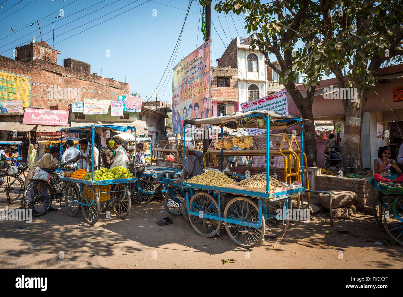 Alltag in einer kleinen Stadt in Indien Stockfoto