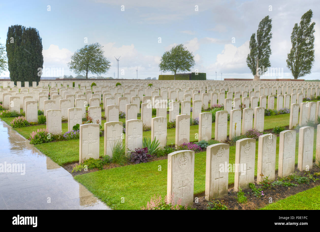 Eines der vielen Weltkrieg Gedenkstätten und Friedhöfe in Flandern Belgien Stockfoto