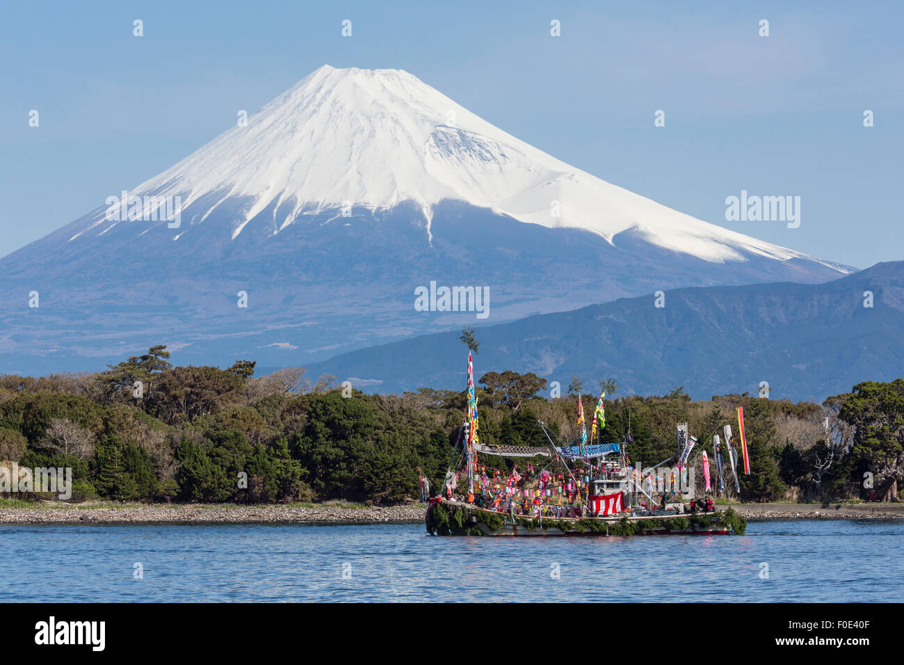 Fisch-Boot und Mt. Fuji in Japan Stockfoto