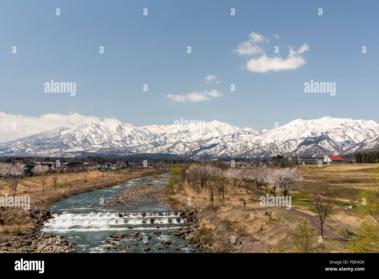 Schneebedeckte Berge in Myoko, Niigata, Japan Stockfoto