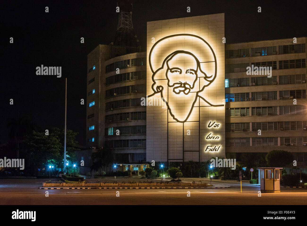 Platz der Revolution in der Nacht in Havanna, Kuba Stockfoto