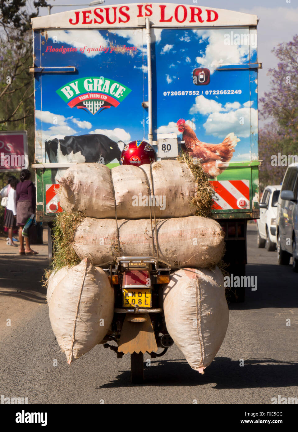 Ost-Afrika, Kenia, Straßenverkehr Stockfoto