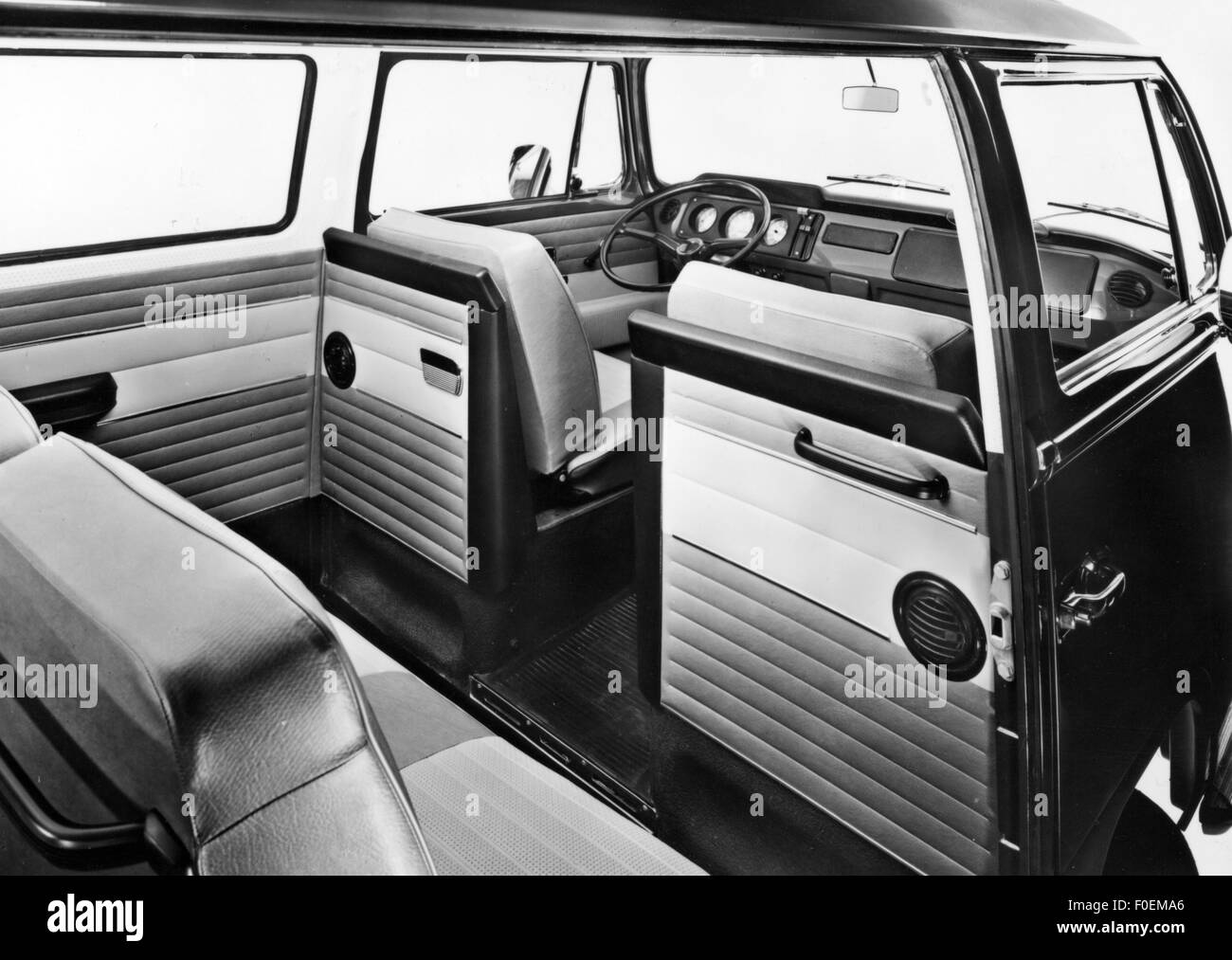 Transport / Transport, Auto, Fahrzeugvarianten, Volkswagen, Transporter T2, 'Clipper', Minibus, Innenansicht, um 1967, Zusatzrechte-Abfergungen-nicht vorhanden Stockfoto