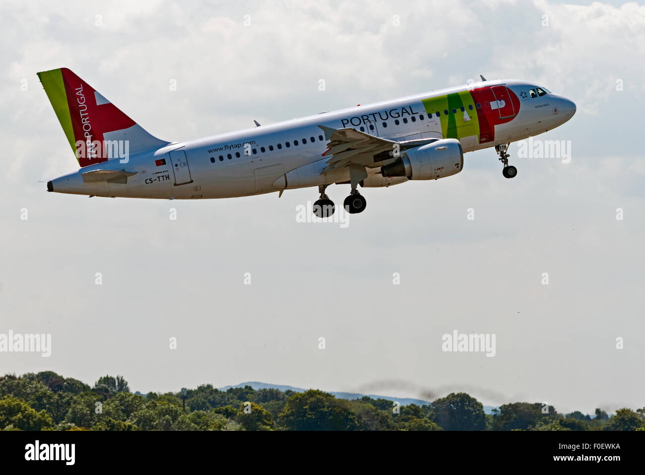 CS-TTH TAP - Air Portugal Airbus A319-100 Flughafen Manchester England uk Abreise Stockfoto
