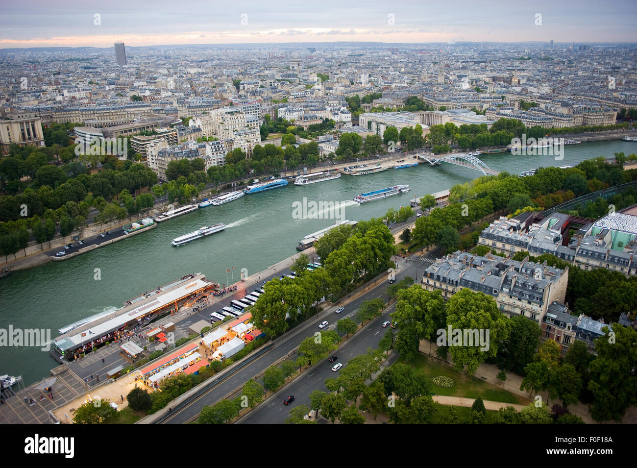 Blick vom Eiffelturm in Paris Stockfoto