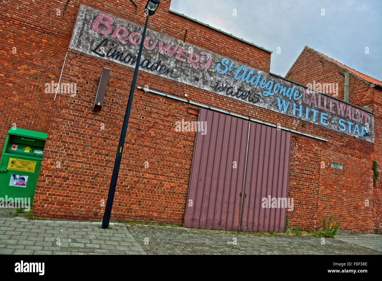 Die jetzt geschlossen und verfallenen White Star Brauerei, Rick Steenweg in Belgien Stockfoto