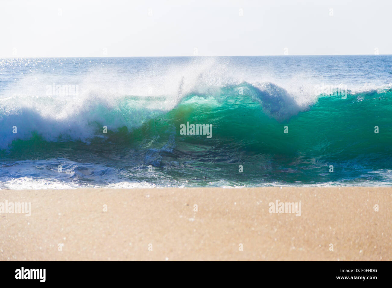 Riesige Wellen in Garrapata State Beach in Big Sur, Kalifornien Stockfoto