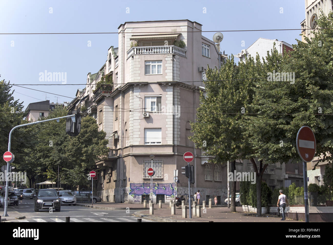 Altmodische Gebäude aus den 30er Jahren Stockfoto