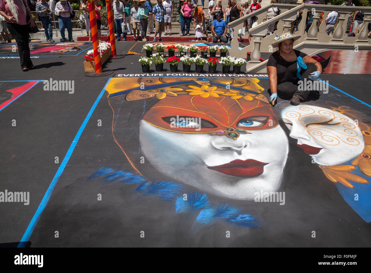 Künstler bei der Arbeit am italienischen Straße Malerei, San Rafael, Kalifornien, USA Stockfoto