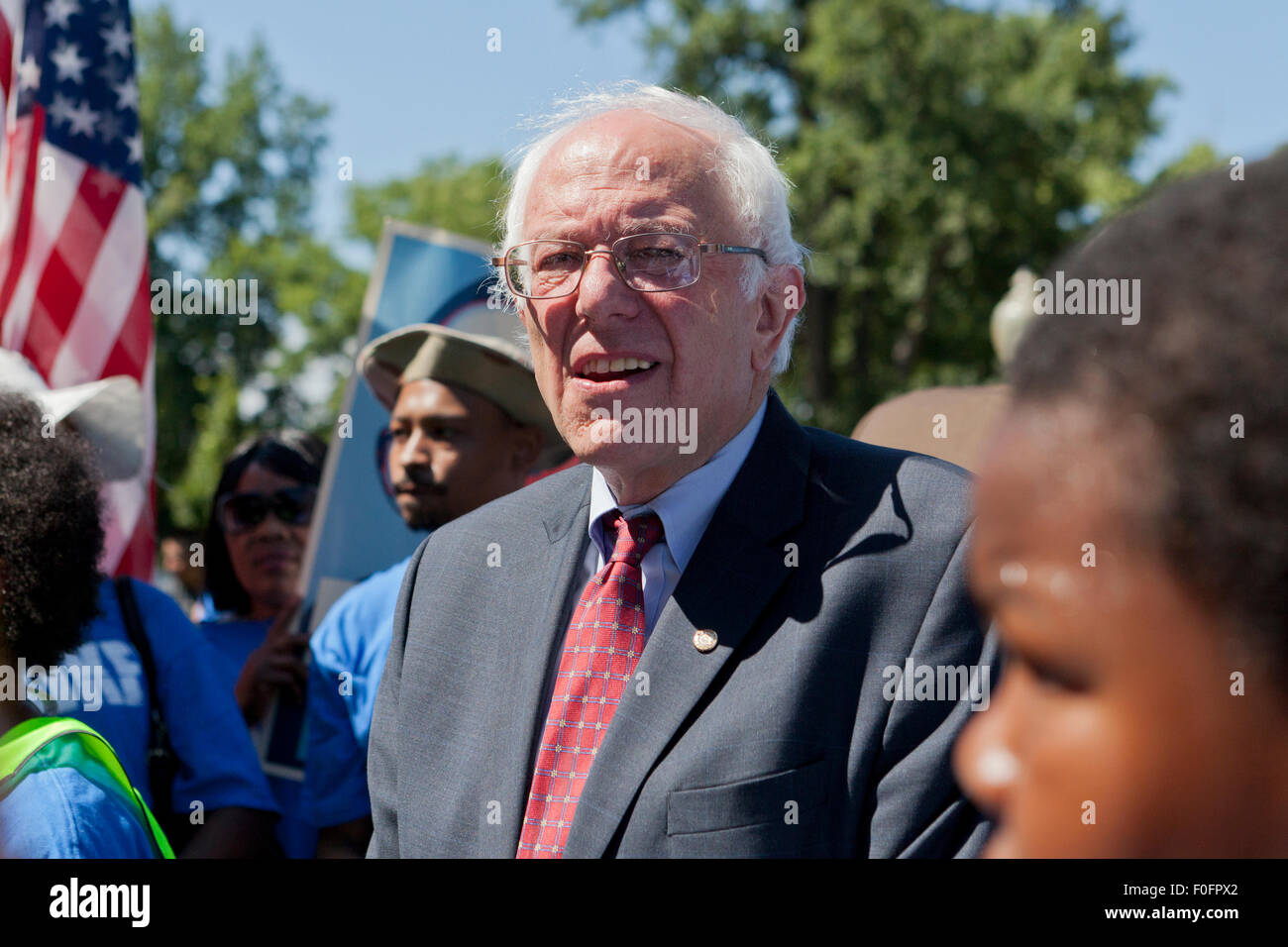 US-Senator Bernie Sanders (I-VT) aufwachen mit Masse - Washington, DC USA Stockfoto