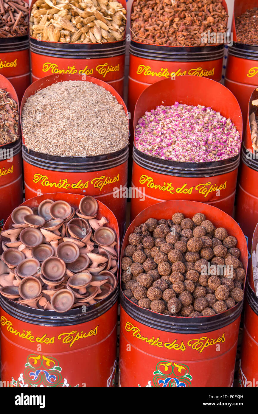 Lebensmittel auf dem Markt von Marrakesch Stockfoto